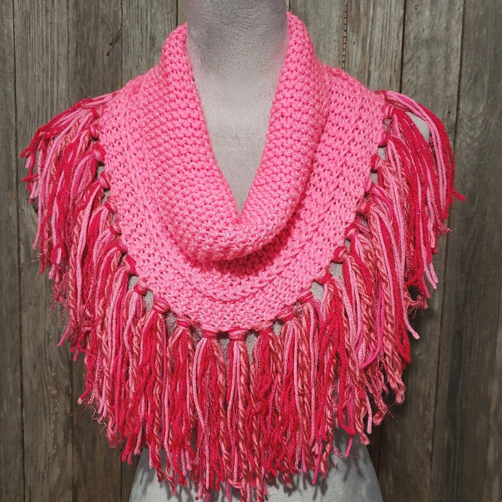 NEW‎ Hand Knitted Bright Pink Infinity Boho Cowl Scarf Fringe Knit Cottage